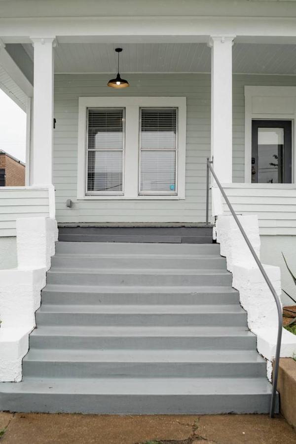 Restored 1930S Uptown Bungalow 2 Min. To Magnolia Уако Екстериор снимка